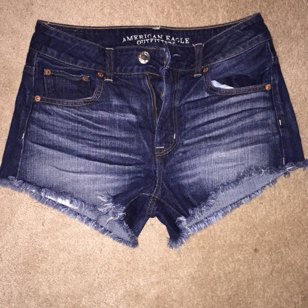 Size 4 American eagle shorts